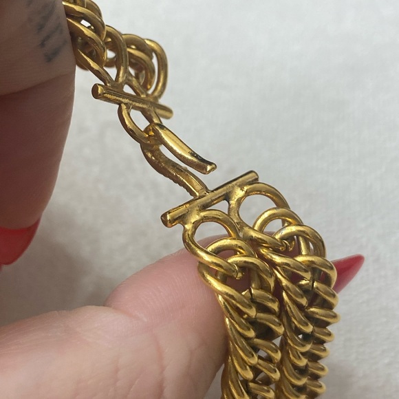 Vintage Chanel double chain medallion 31 Rue Cambon - Picture 3 of 6